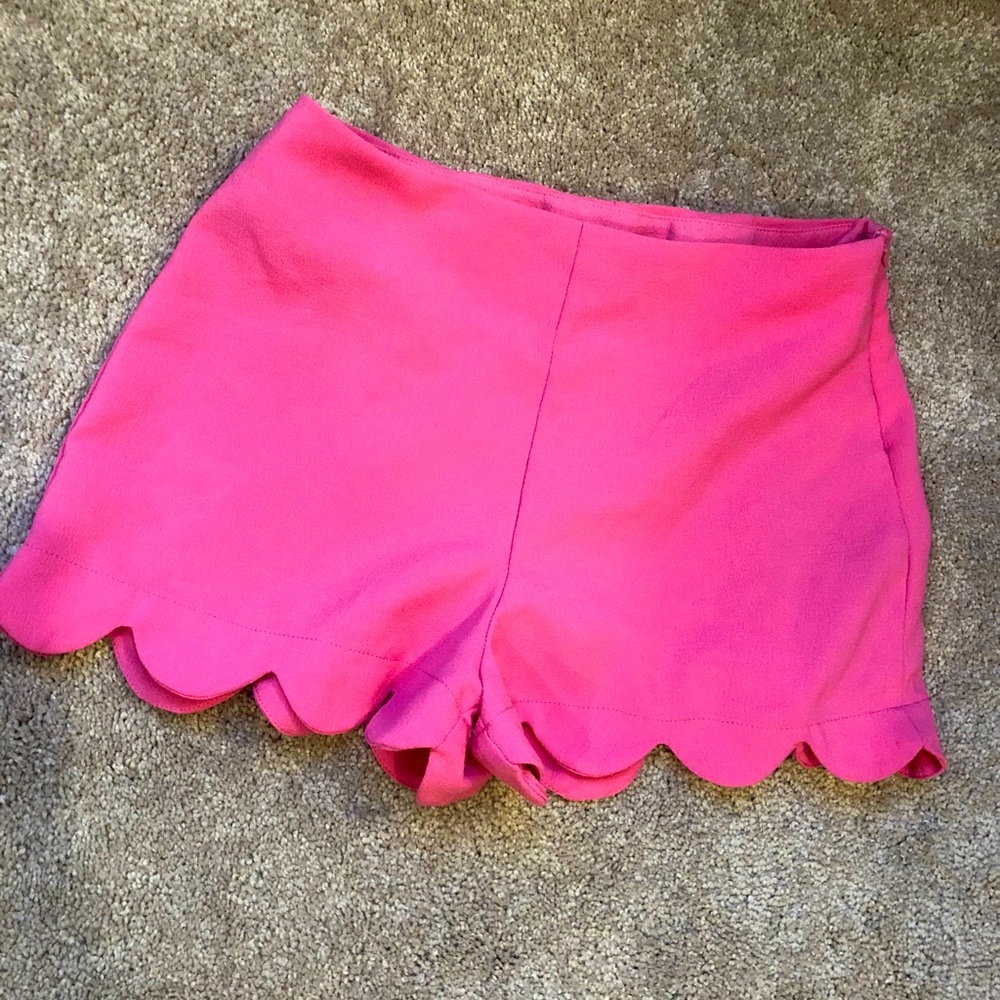 Pink Scalloped Shorts💕
